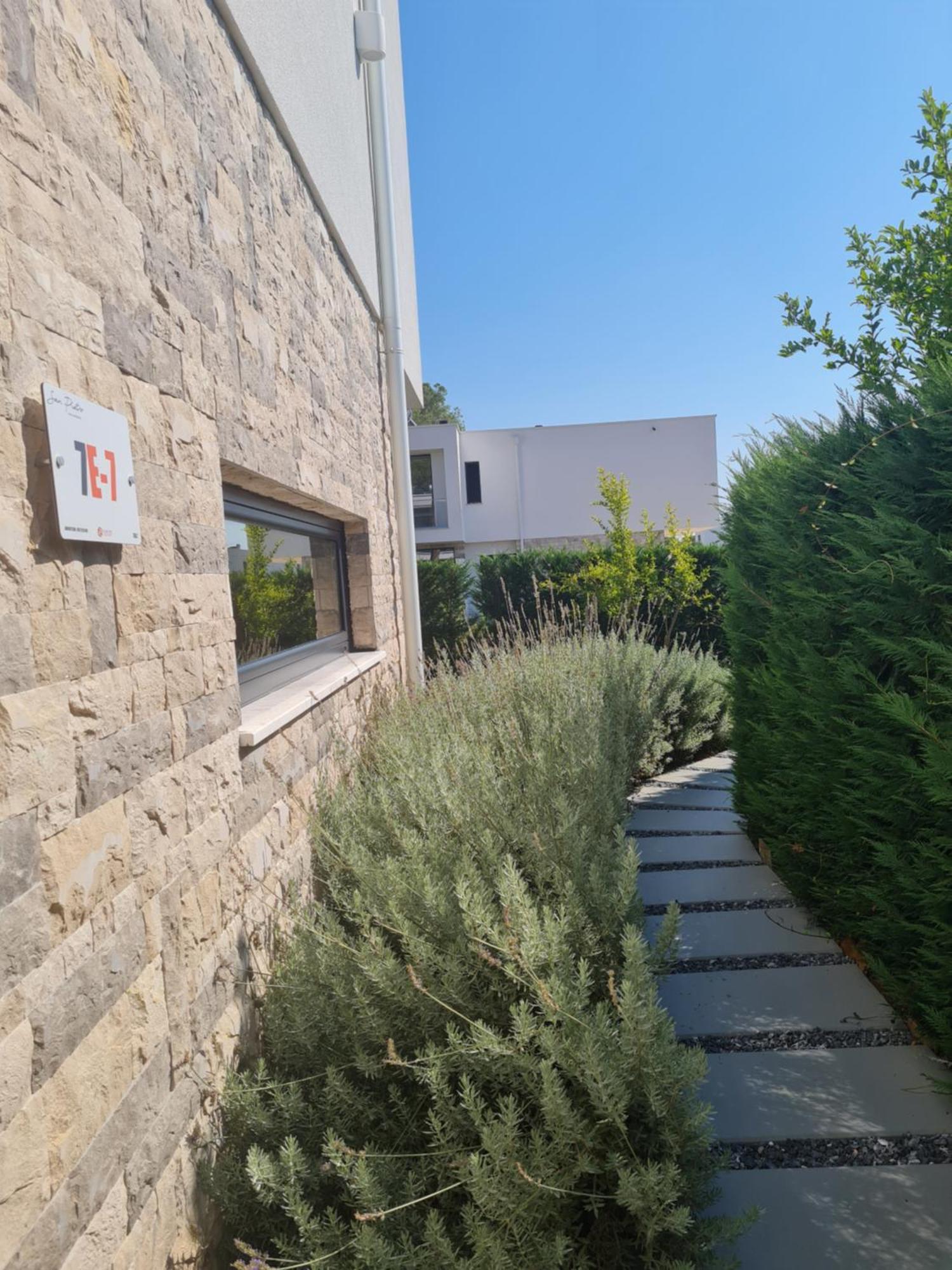 Rosemarine Villas دراس المظهر الخارجي الصورة